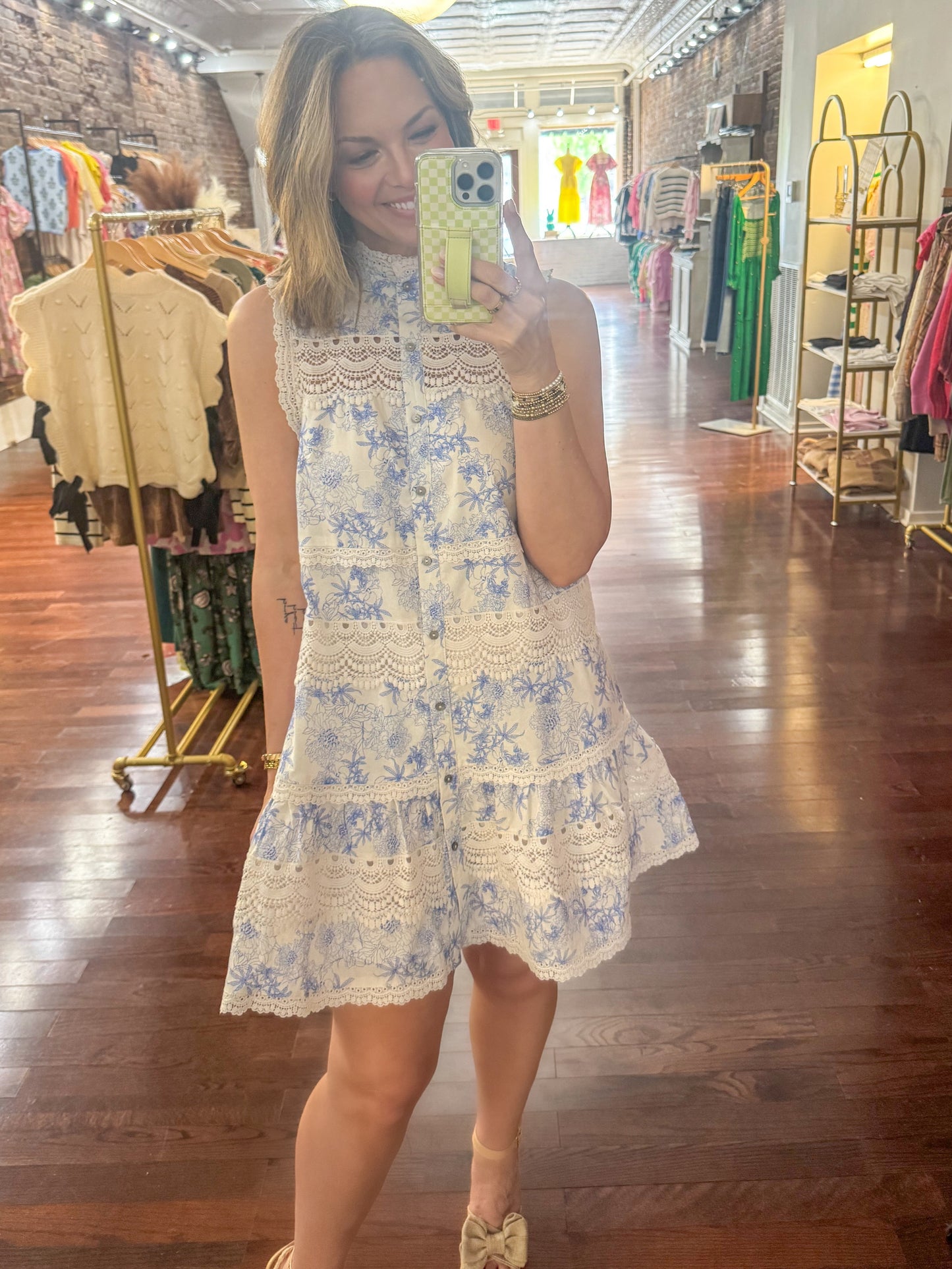 Kinsleigh Dress