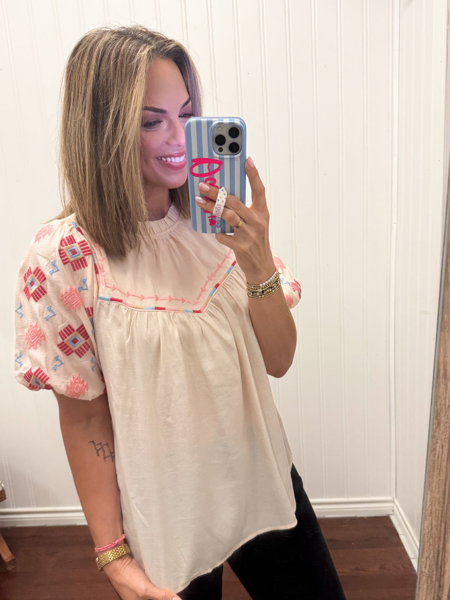 Embroidered Puff Sleeve Top