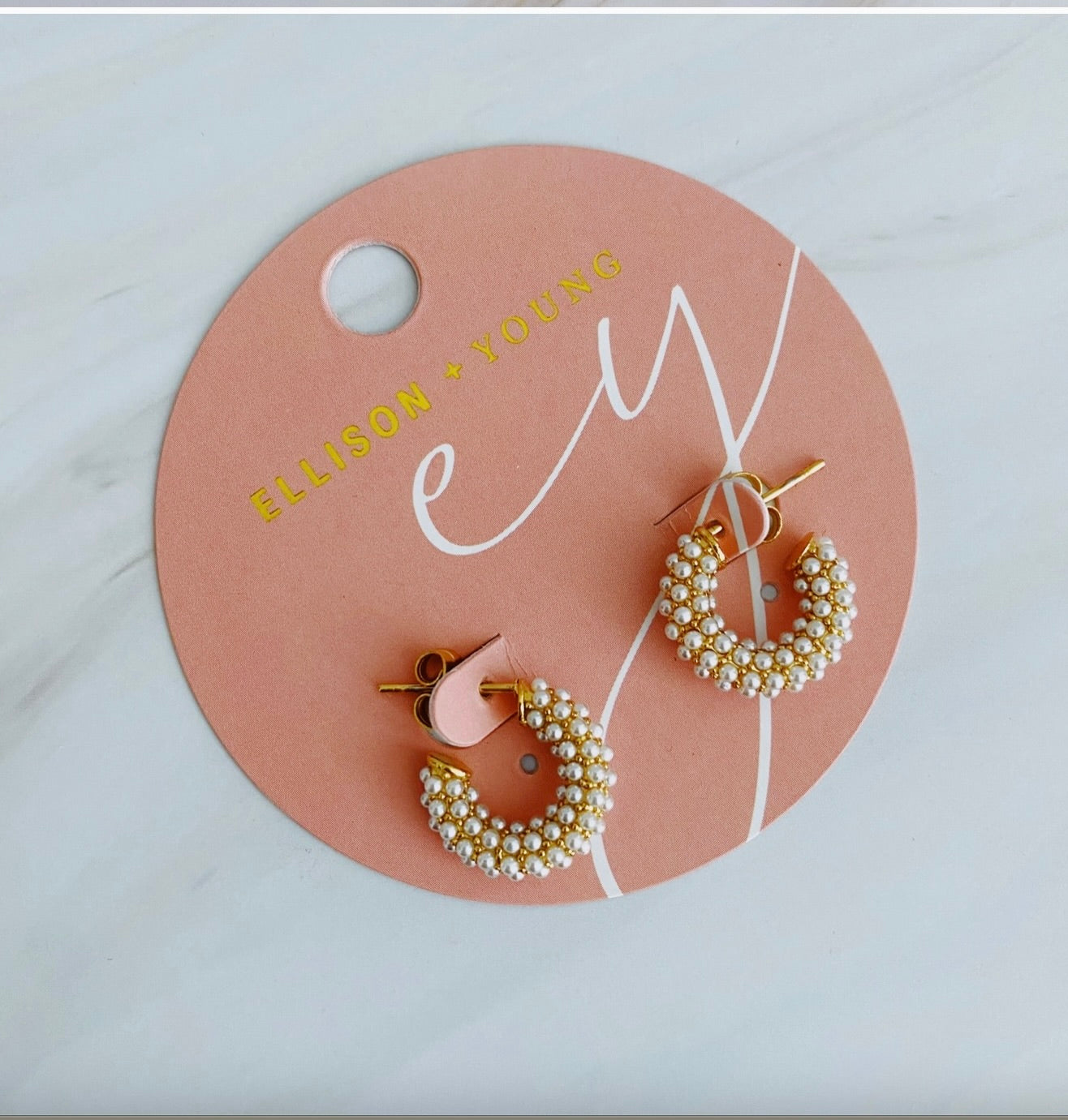 Mini pearl hoop earring