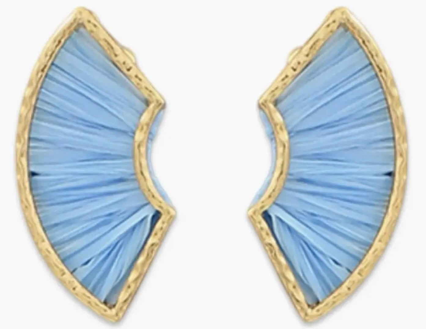 Light blue raffia earring