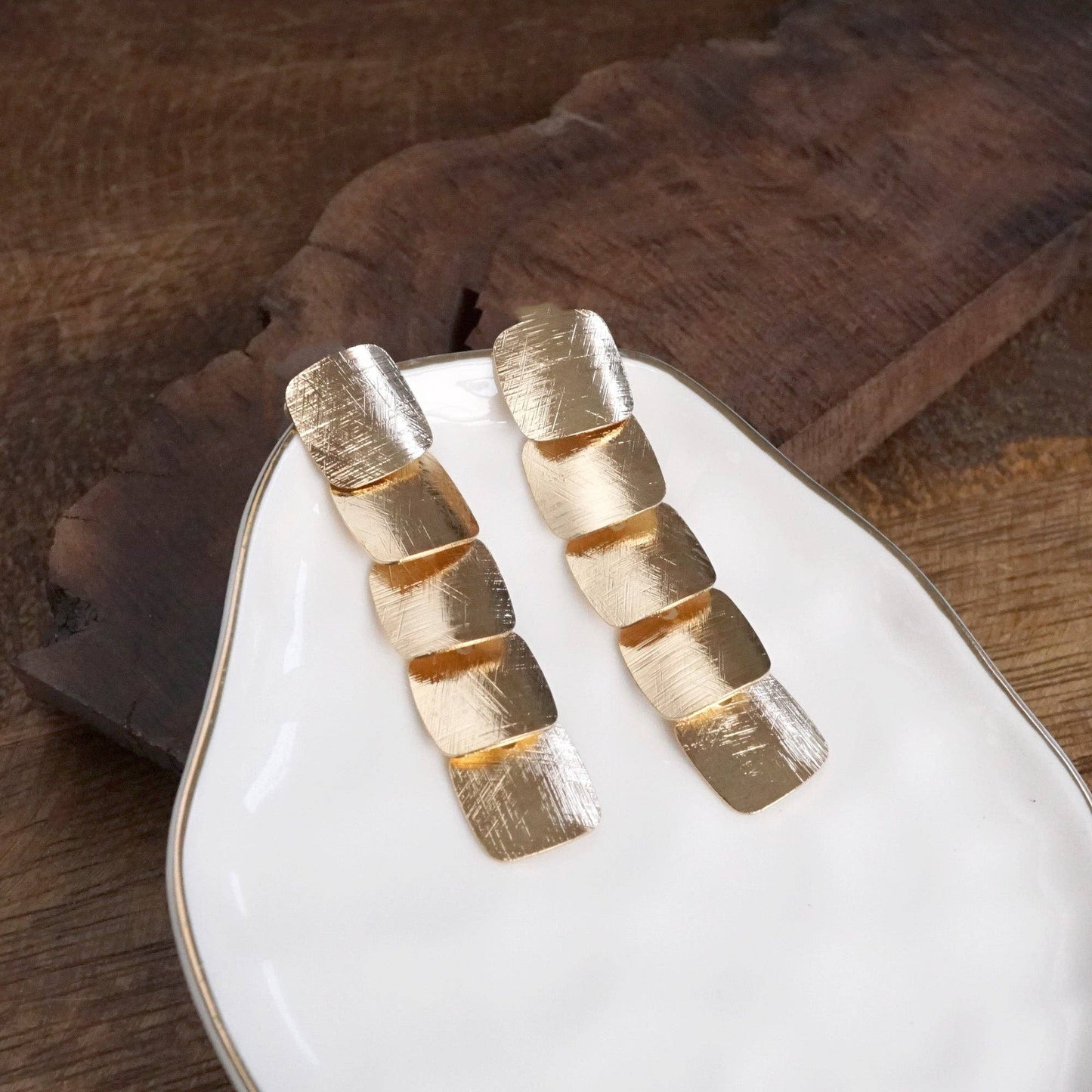 Square Scales Drop Earrings – Brushed Gold