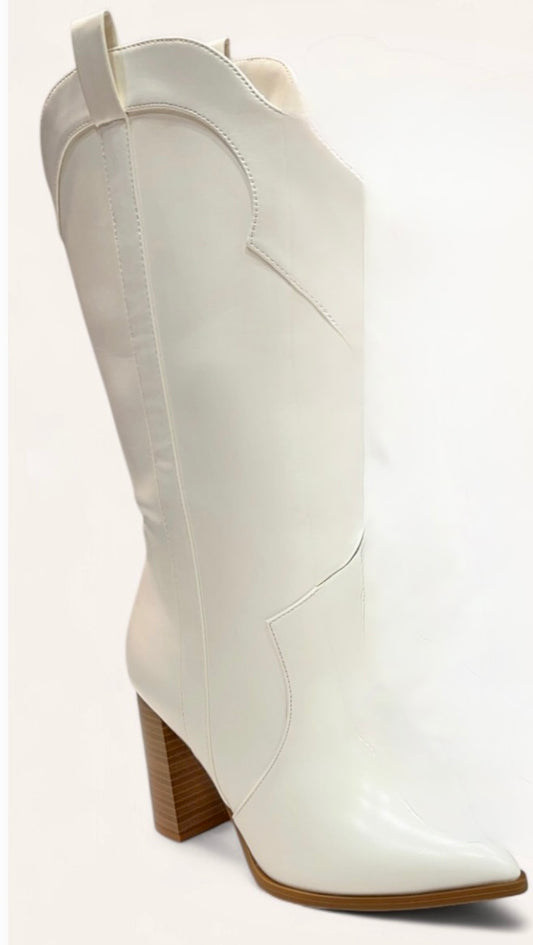 White pointed toe western boot