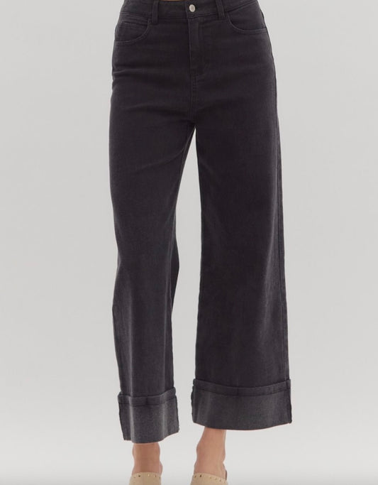 Black solid mid rise ankle cuff pant
