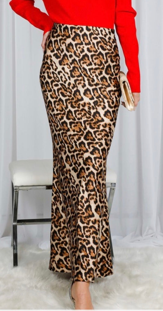 Leopard printed satin maxi skirt